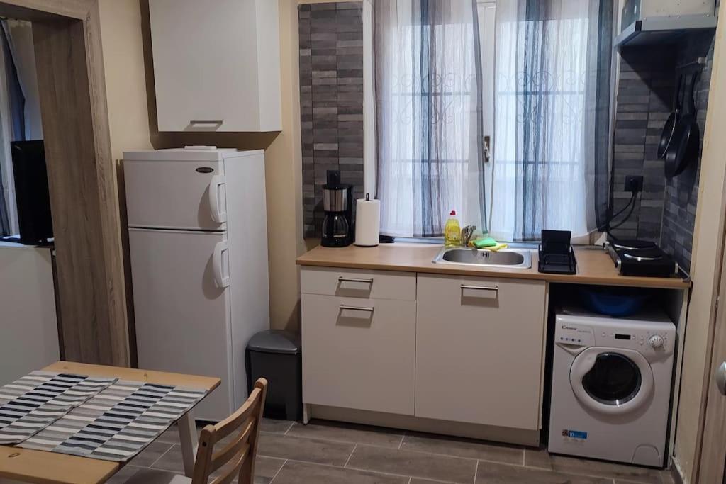 Kostas Appartment Tesalónica Exterior foto